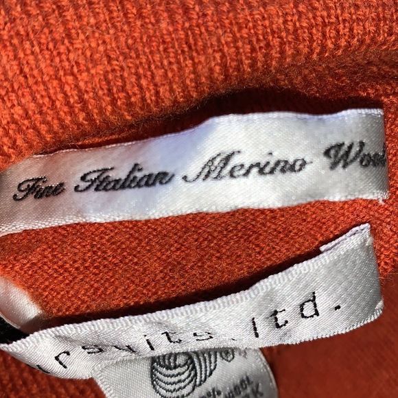 Italian Wool orange turtleneck sweater. Medium - Picture 9 of 11